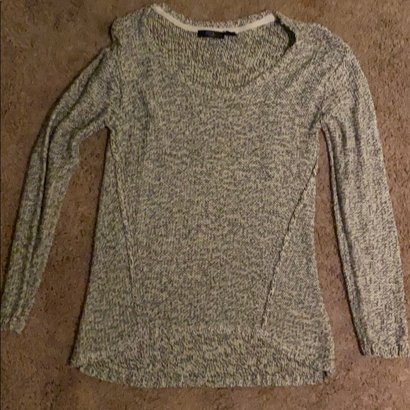 grey and white sweater - Picture 1 of 1